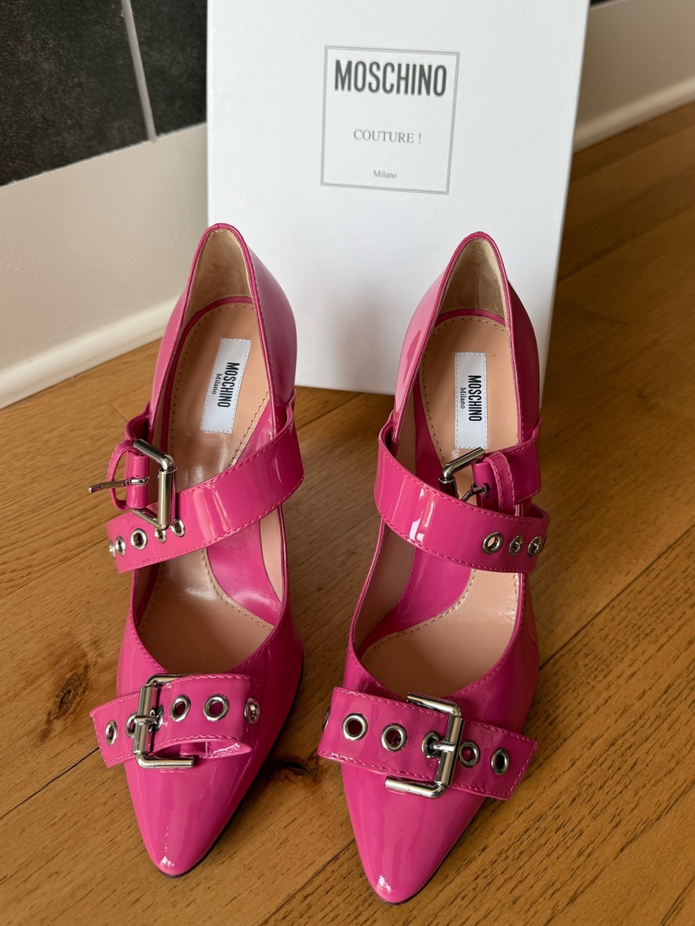 Moschino Couture Pumps